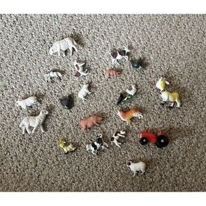 Vintage Lot‎ of Farm Animals Toy Figures Cow Pig Goat Sheep Dog Chicken Tractor